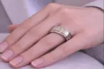Gümüş Saten Dokulu Minimal Yüzük – Beden 18