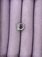 Fiyonk Parıltı – Pembe Dokunuşlu Çelik Zirkon Piercing - Görsel 2