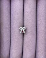 Fiyonk Parıltı – Pembe Dokunuşlu Çelik Zirkon Piercing