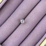 Prenses Tektaş – Kare Kesim Zirkon Stud Piercing (Çelik)