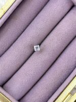 Prenses Tektaş – Kare Kesim Zirkon Stud Piercing (Çelik)