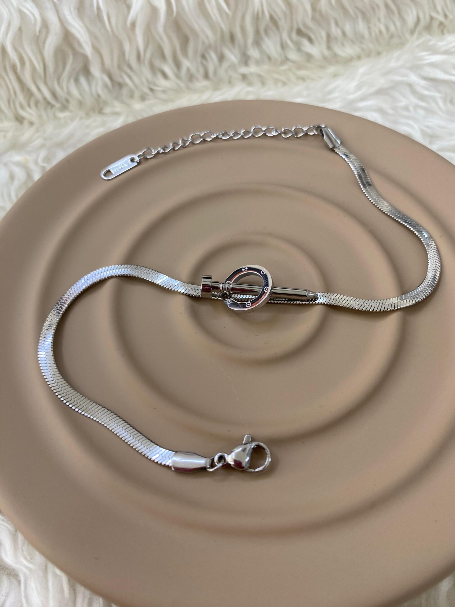 80fabbca-39ab-4e2d-9760-705c9568d0f4.jpg Çelik Modern Kilit Tasarımlı Halhal - Görsel 1