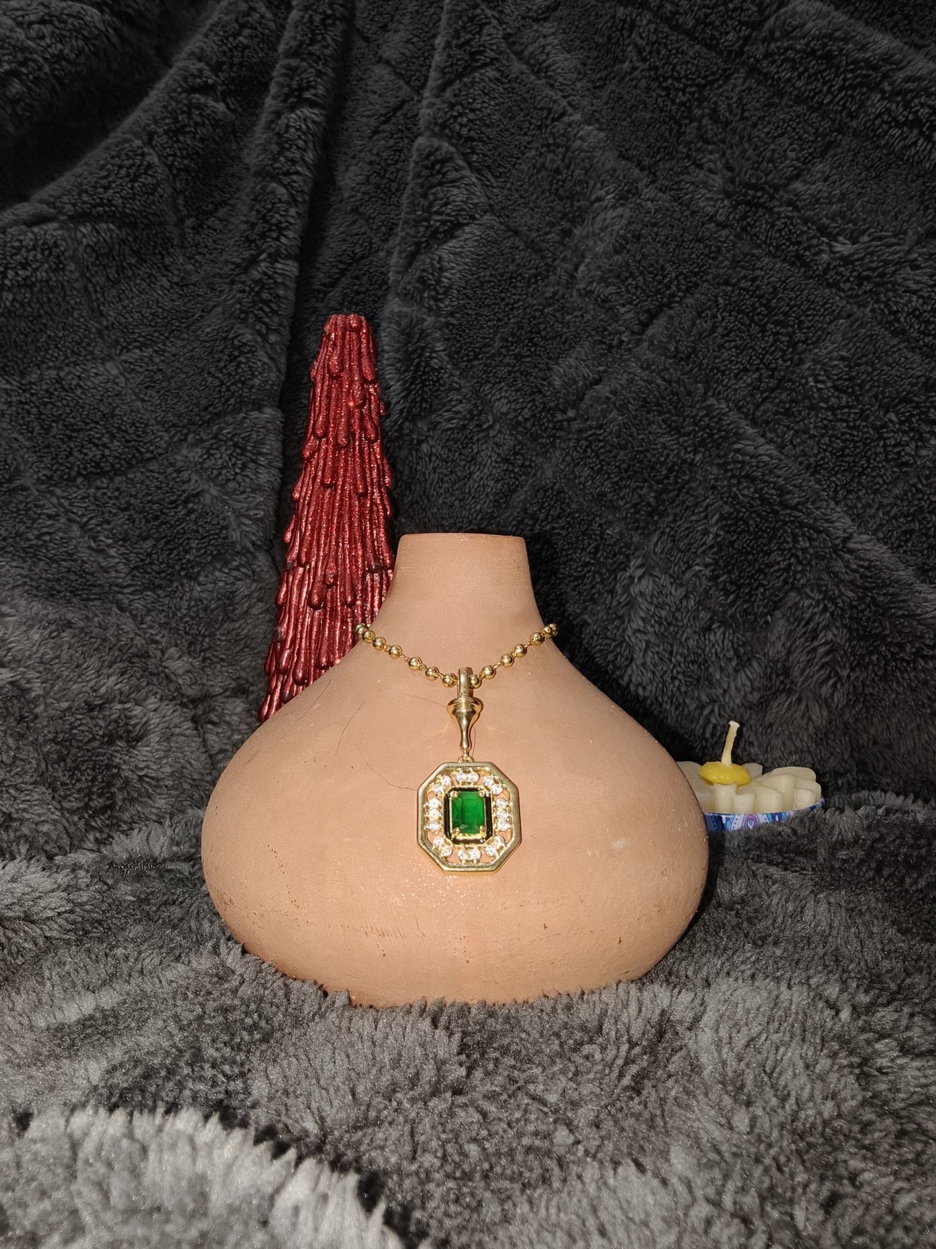FA-KL-001-01 Yeşil Taşlı Kare Kolye – Altın Renk - Görsel 1