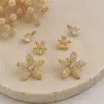Gold Renk Büyük Çiçek Figürlü Zirkon Taşlı 6'lı Küpe Seti - Görsel 2