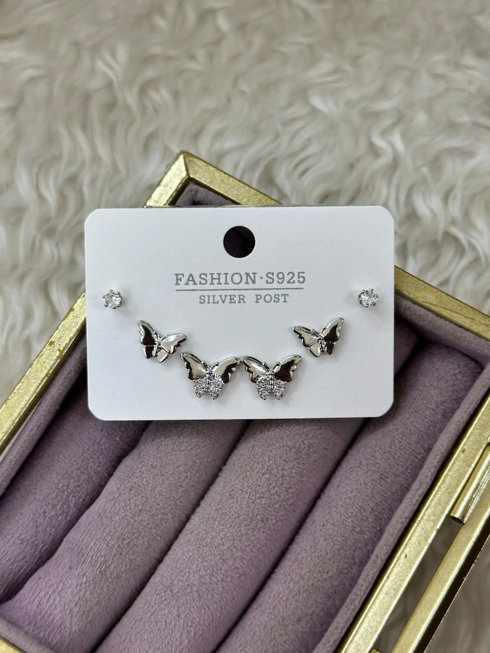 FA-KP-0479-TEMIZ-01.webp Zirkon Taşlı Kelebek Figürlü Mini Küpe Seti – Silver - Görsel 1