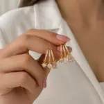 Gold Renk Üçlü Mix Figür Sallantılı Taşlı Küpe