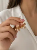 Gold Renk Üçlü Mix Figür Sallantılı Taşlı Küpe