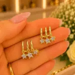 Üçlü Yıldız Taşlı Gold Renk Küpe