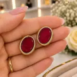 Kırmızı Taş Detaylı Oval Gold Renk Küpe