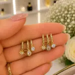 Gold Renk Taşlı Sallantılı Halka Küpe