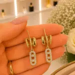 Gold Renk Taşlı Geometrik Sallantılı Küpe