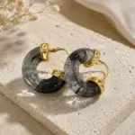 Gold Detaylı Füme Halkalı Kadın Küpe