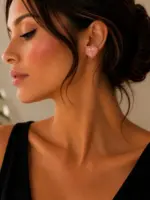 Pembe Kalp Figürlü Gold Çerçeveli Küpe