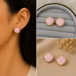Pudra Pembe Gold Çerçeveli Geometrik Kadın Küpe