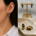 Siyah Çiçek Desenli Gold Halka Küpe - Görsel 4