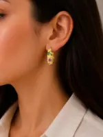 Sarı Çiçek Desenli Gold Halka Küpe