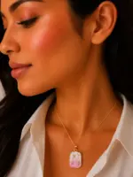Gold Renk Deniz Temalı Pembe Mineli Dikdörtgen Kolye