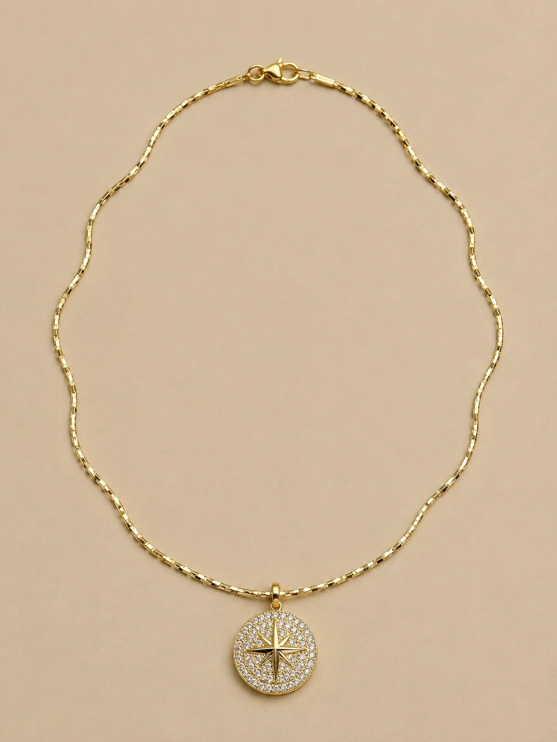 chatgpt-image-4-agu-2026-21-32-11.webp Zirkon Taşlı Kutup Yıldızı Madalyon Gold Choker Kolye - Görsel 1