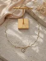 Zirkon Taşlı Nazar Boncuğu Figürlü Gold Renk Zincir Kolye - Görsel 3
