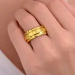 Altın Renk Dokulu Klasik Yüzük – 19 Numara