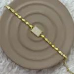 Taşlı Kare Detaylı Gold Pul Zincir Çelik Bileklik