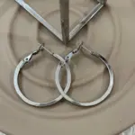 Düz Yüzey Kalın Halka Çelik Küpe