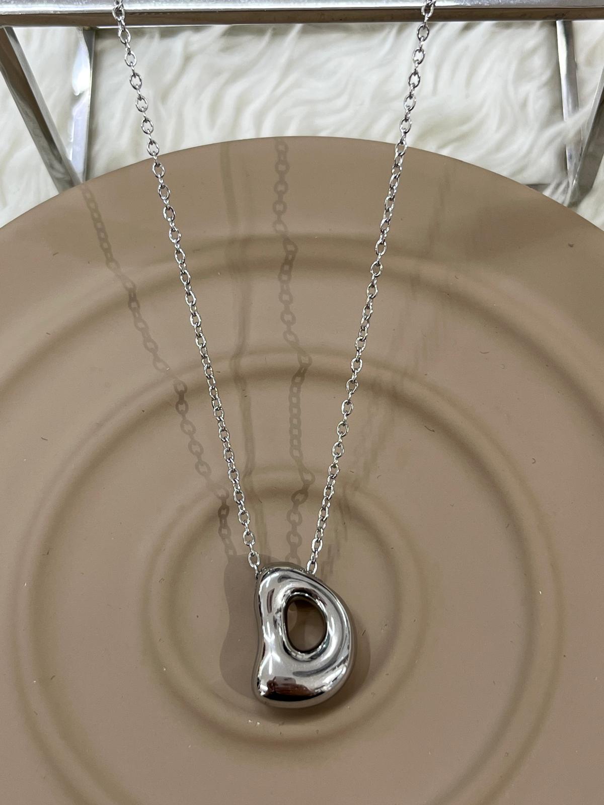 whatsapp-image-2024-10-05-at-17-10.jpg Çelik Silver D Harf Kolye 45cm - Görsel 1
