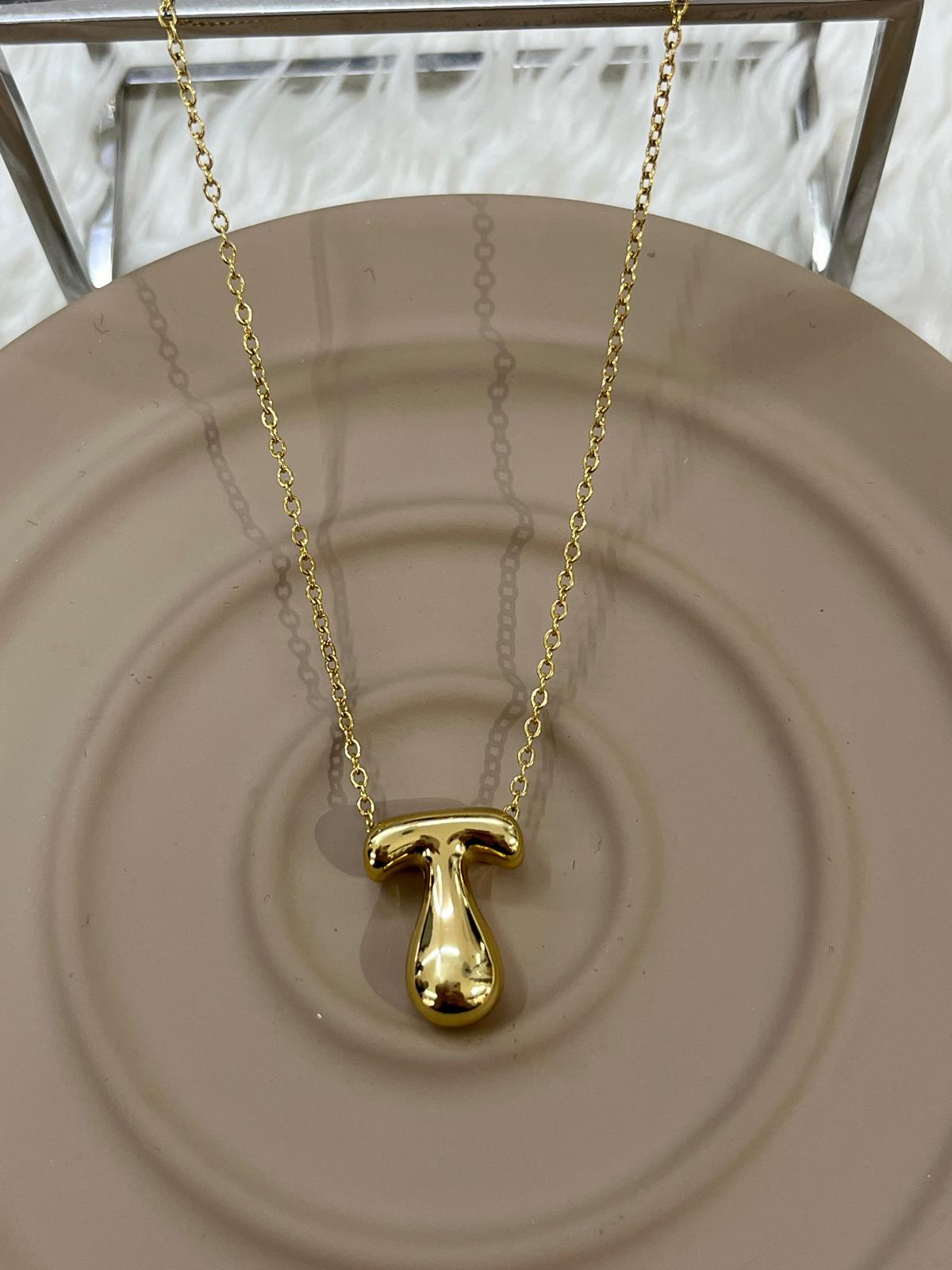 whatsapp-image-2024-10-05-at-18-1.jpg Çelik Gold T Harf Kolye 45cm - Görsel 1
