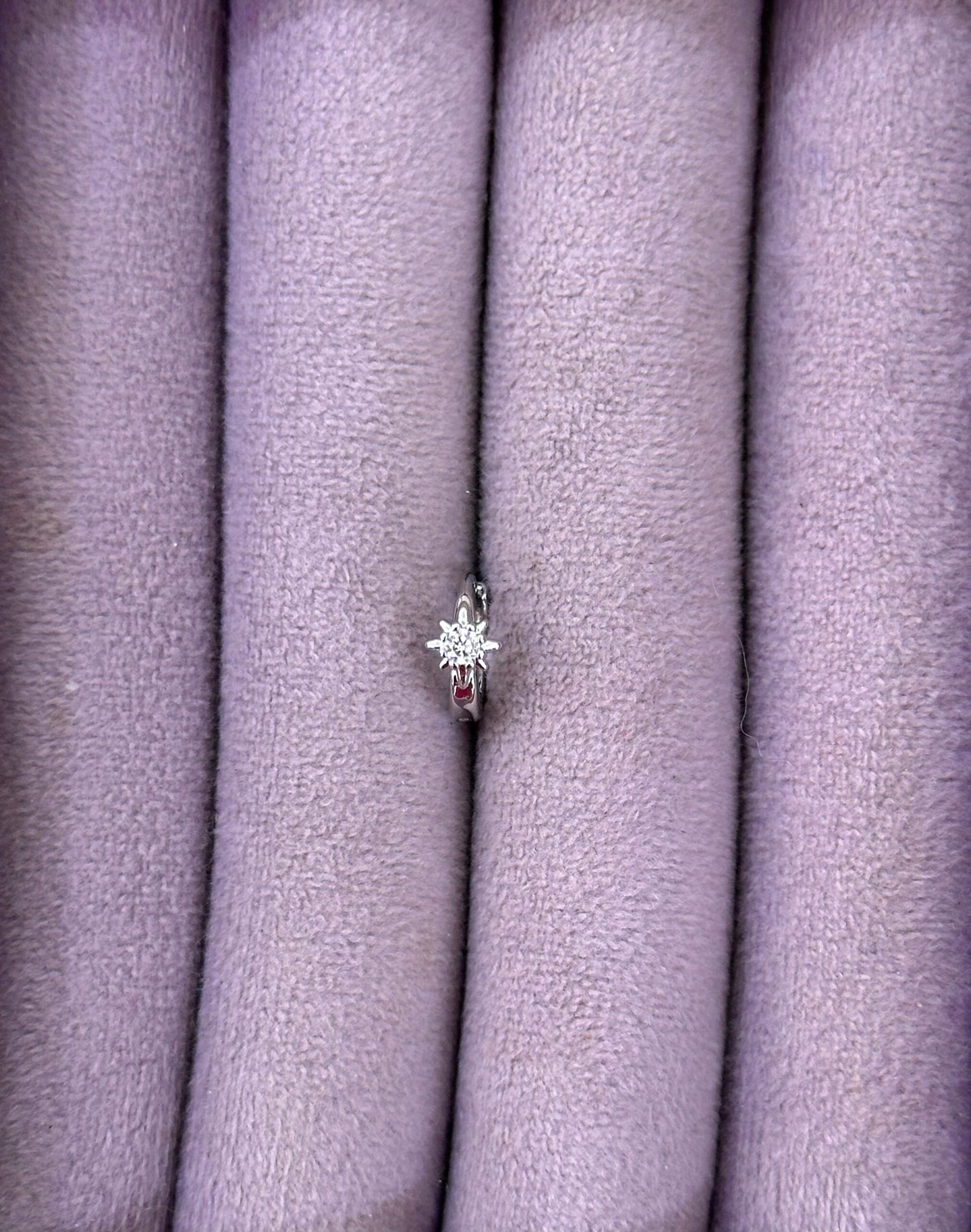 whatsapp-image-2025-09-04-at-14-6.jpg Zirkon Taşlı Kar Tanesi Piercing - Görsel 1
