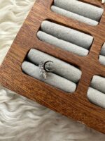 MASALSININ İŞARETİ: SILVER ÇİÇEKLİ HİLAL PIERCING