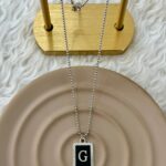 G Harfli Silver Plaka Kolye