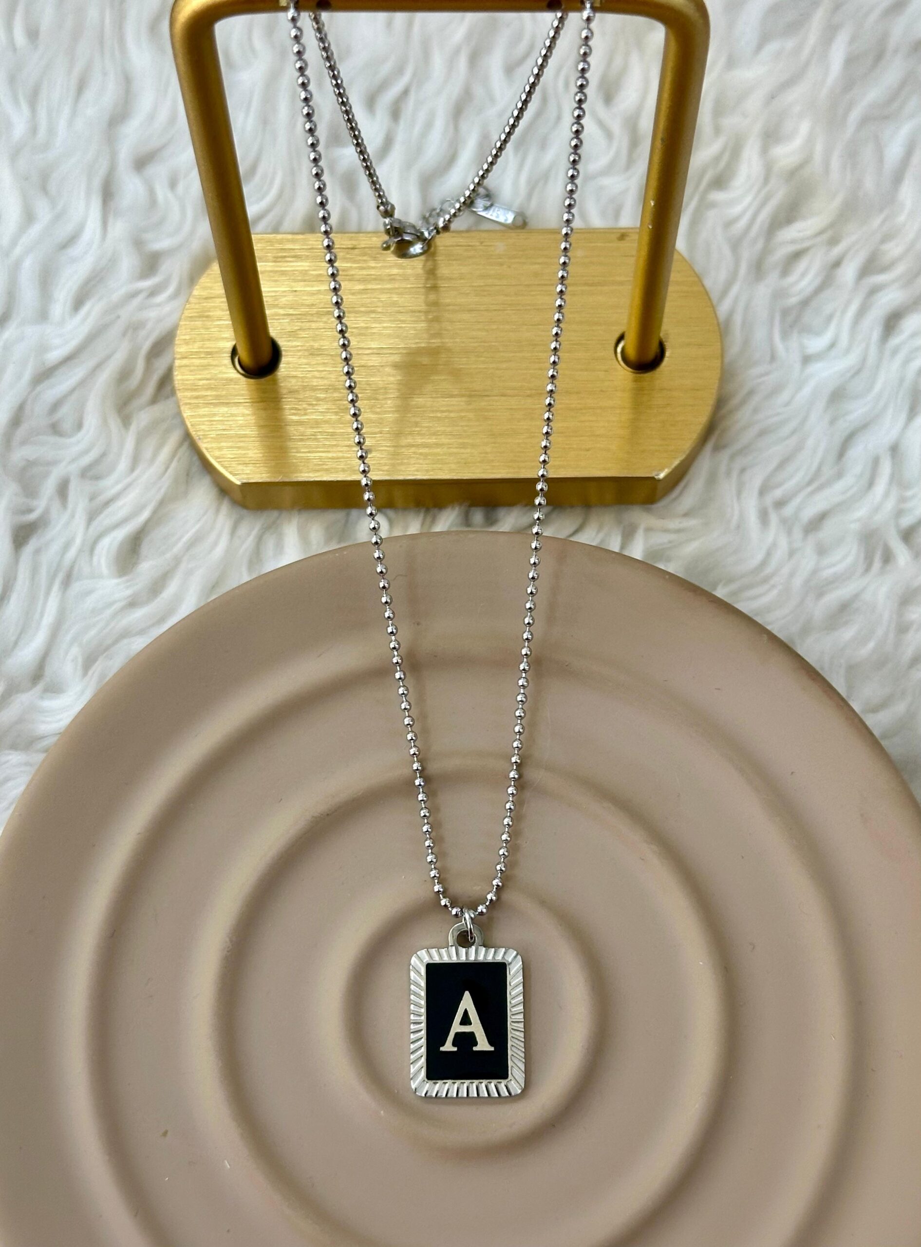 whatsapp-image-2025-12-12-at-15-7.jpg A Harfli Silver Plaka Kolye - Görsel 1