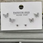 Kelebek Detaylı Mini Küpe Seti