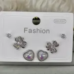 Kalp ve Çiçek Figürlü Mini Küpe Seti