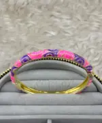 Pembe Mor Desenli Gold Kelepçe Bileklik - Görsel 2