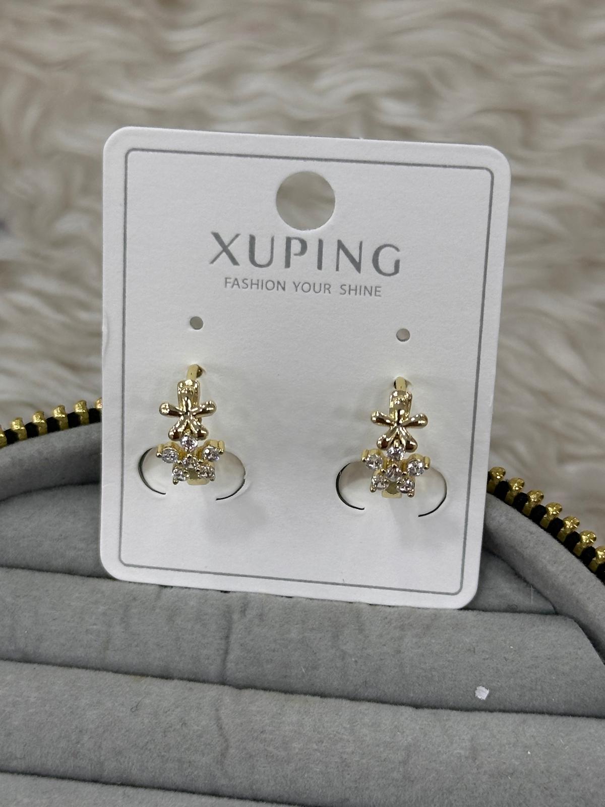 whatsapp-image-2026-06-16-at-18-9.jpg Xuping Çiçek Figürlü Taşlı Gold Küpe - Görsel 1