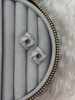 Silver Renk Geometrik Baget Zirkon Taşlı Kadın Küpe - Görsel 2
