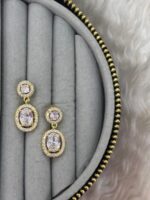 Gold Renk Oval Taşlı Sallantılı Kadın Küpe - Görsel 2