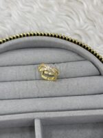 Gold Renk Taşlı Çapraz Ear Cuff - Görsel 2