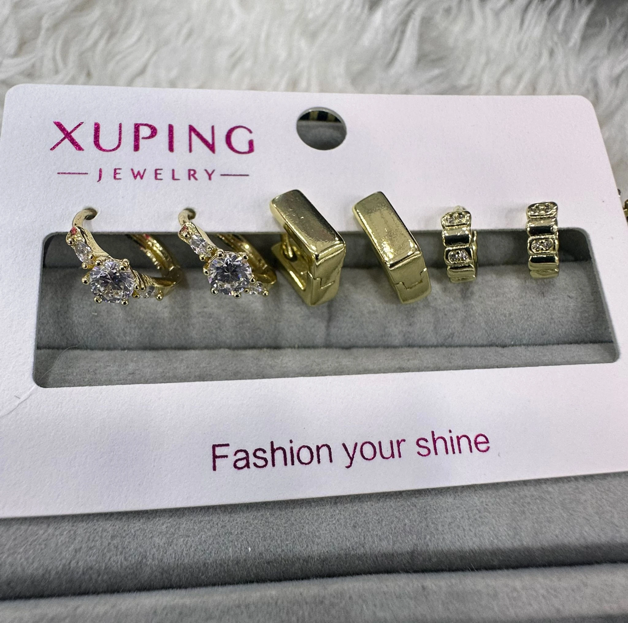 whatsapp-image-2026-08-31-at-17.webp Xuping Gold 3’lü Küpe Seti - Görsel 1