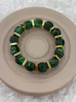 Yeşil Taşlı Gold Detaylı Bileklik - Görsel 2