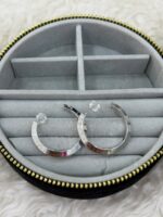 Silver Köşeli Halka Küpe - Görsel 3