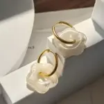 İnci Beyazı Çiçek Halka Çelik Küpe