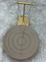 Taş Detaylı Y Kolye