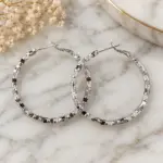 Silver Taş Dokulu Orta Boy Halka Küpe - Görsel 2